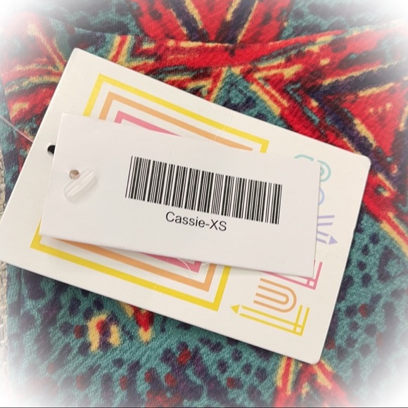 💕Beautiful NWT Lularoe Cassie pencil skirt💕 - Picture 6 of 10